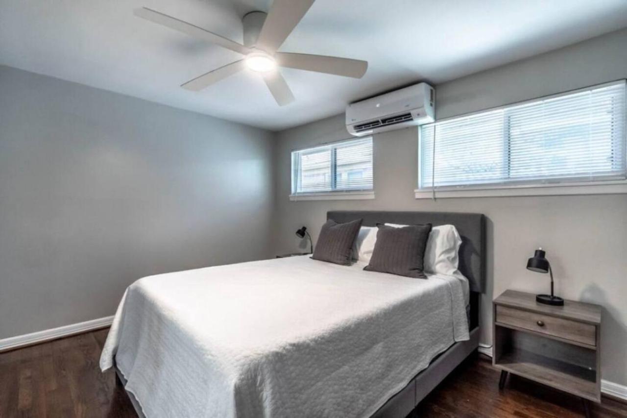 Roomy Urban Apartment Montrose! Free Parking #3 Х'юстон Екстер'єр фото
