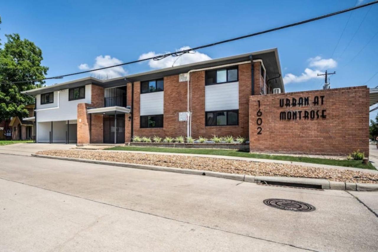Roomy Urban Apartment Montrose! Free Parking #3 Х'юстон Екстер'єр фото