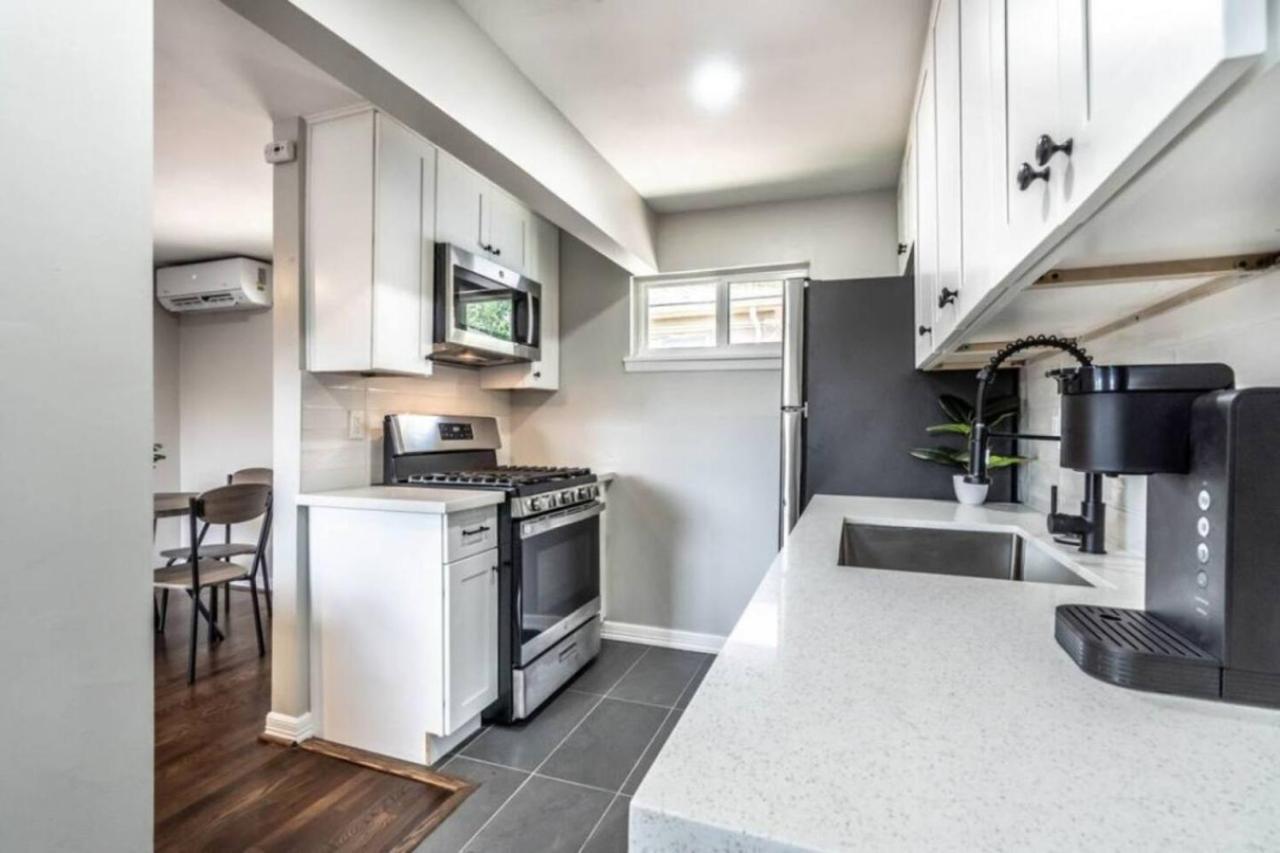 Roomy Urban Apartment Montrose! Free Parking #3 Х'юстон Екстер'єр фото