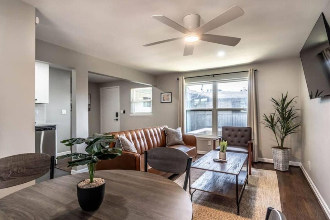 Roomy Urban Apartment Montrose! Free Parking #3 Х'юстон Екстер'єр фото